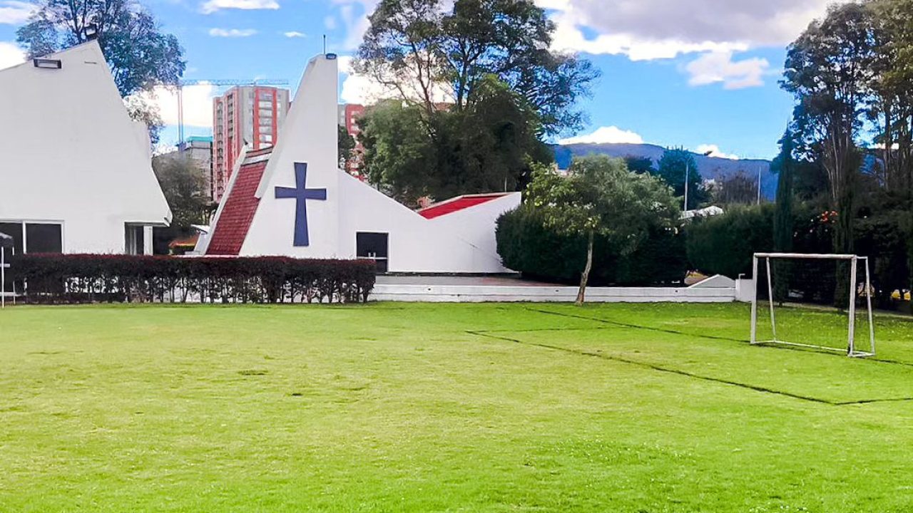 409797613_341177791876663_4937075590241985372_n